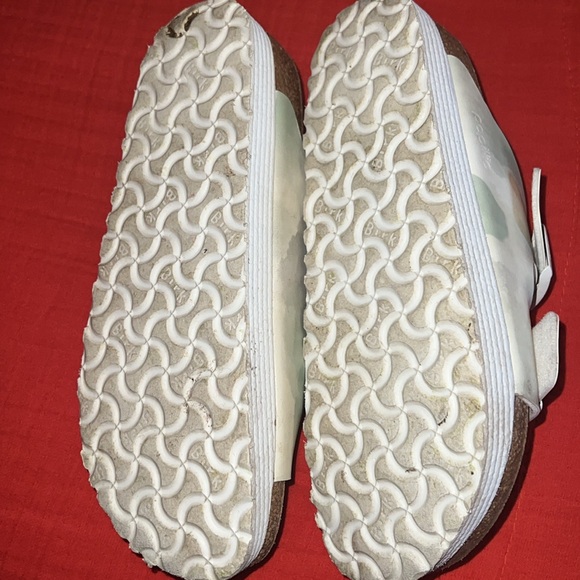 Birkenstock platform sandals. - Picture 3 of 4